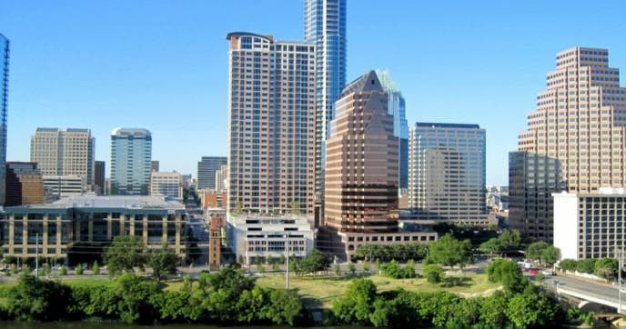 Walking Tours & History in Downtown Austin