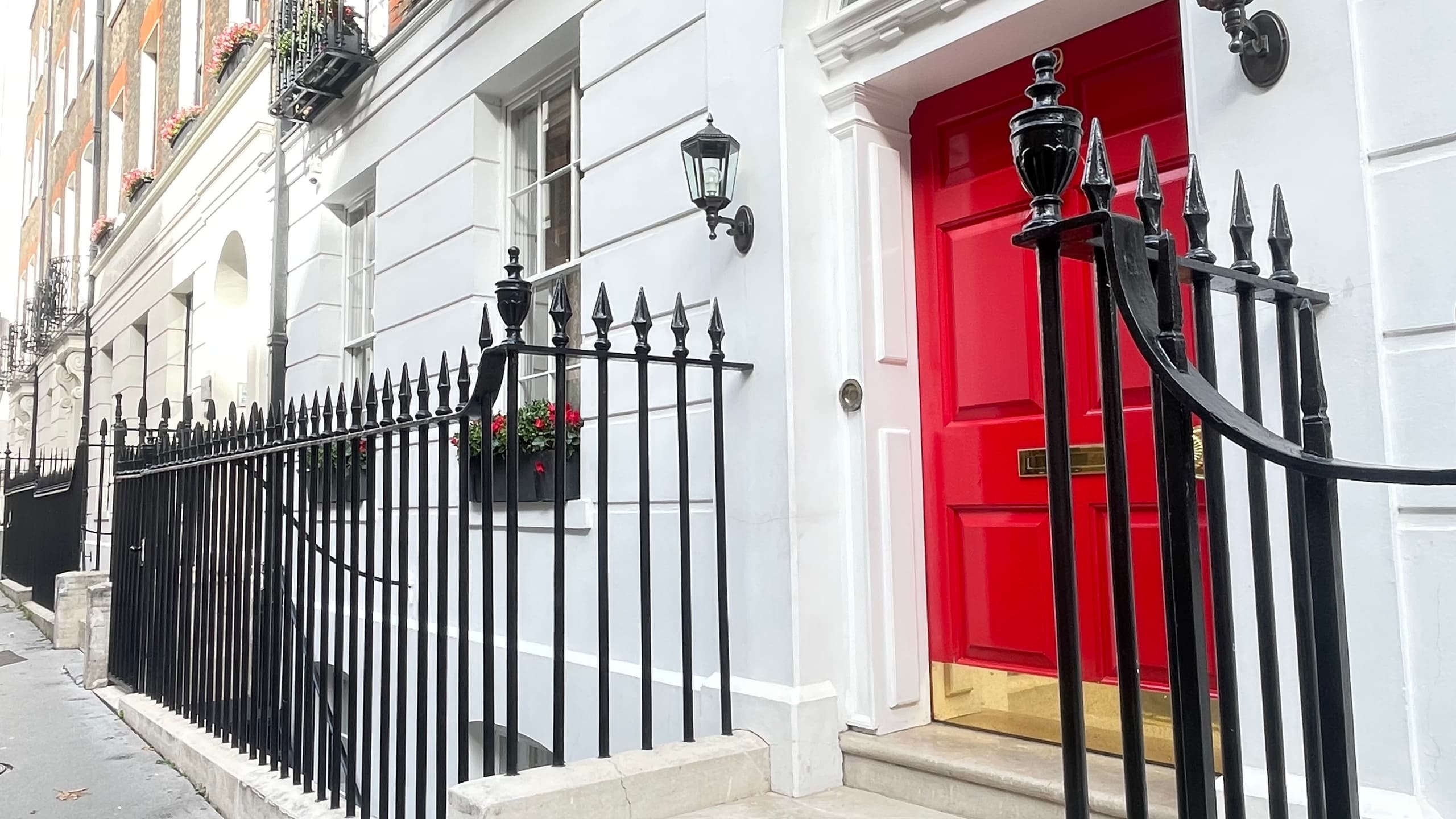 Dickensian Walking Adventures with Brit Icon Tours in London