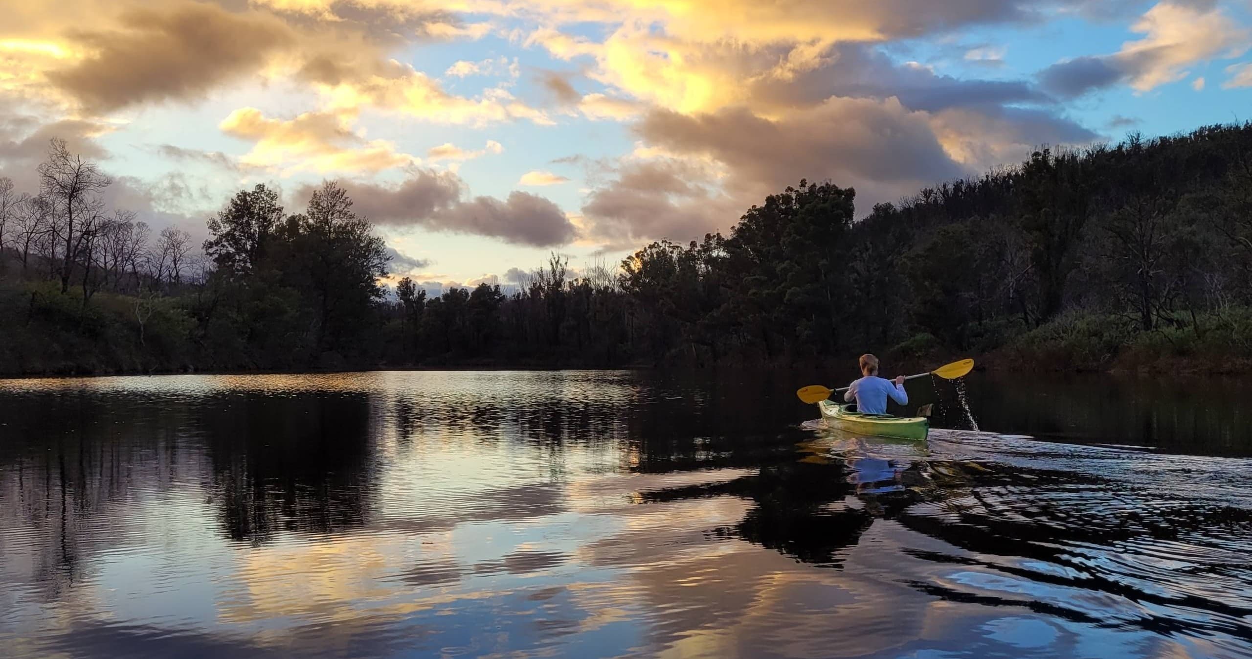 Overnight Sandstone Gorge Experience in Kangaroo Valley: Adventure Under Southern Stars