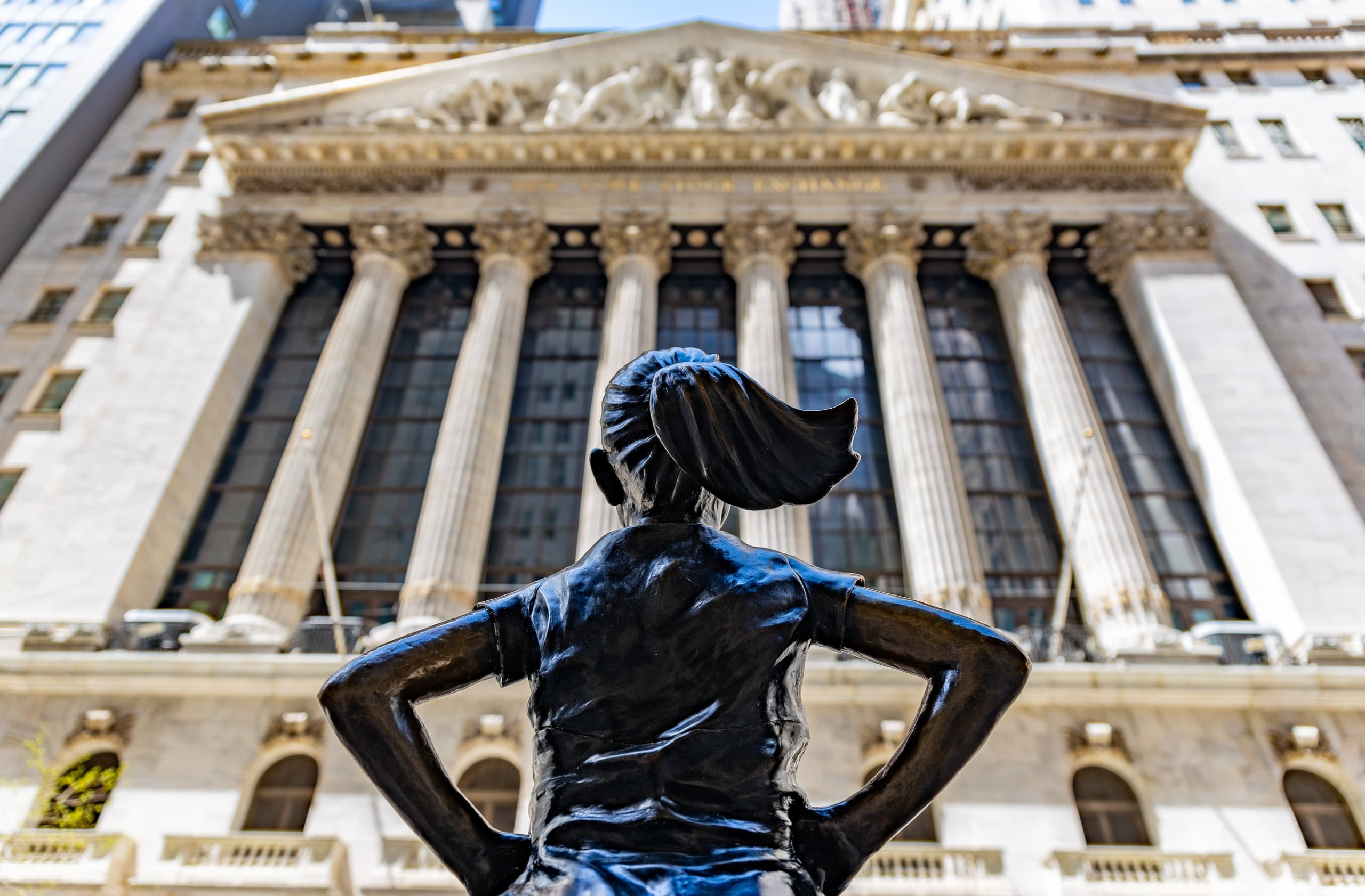 Historical Walking Tour of Wall Street with Inside Out Tours