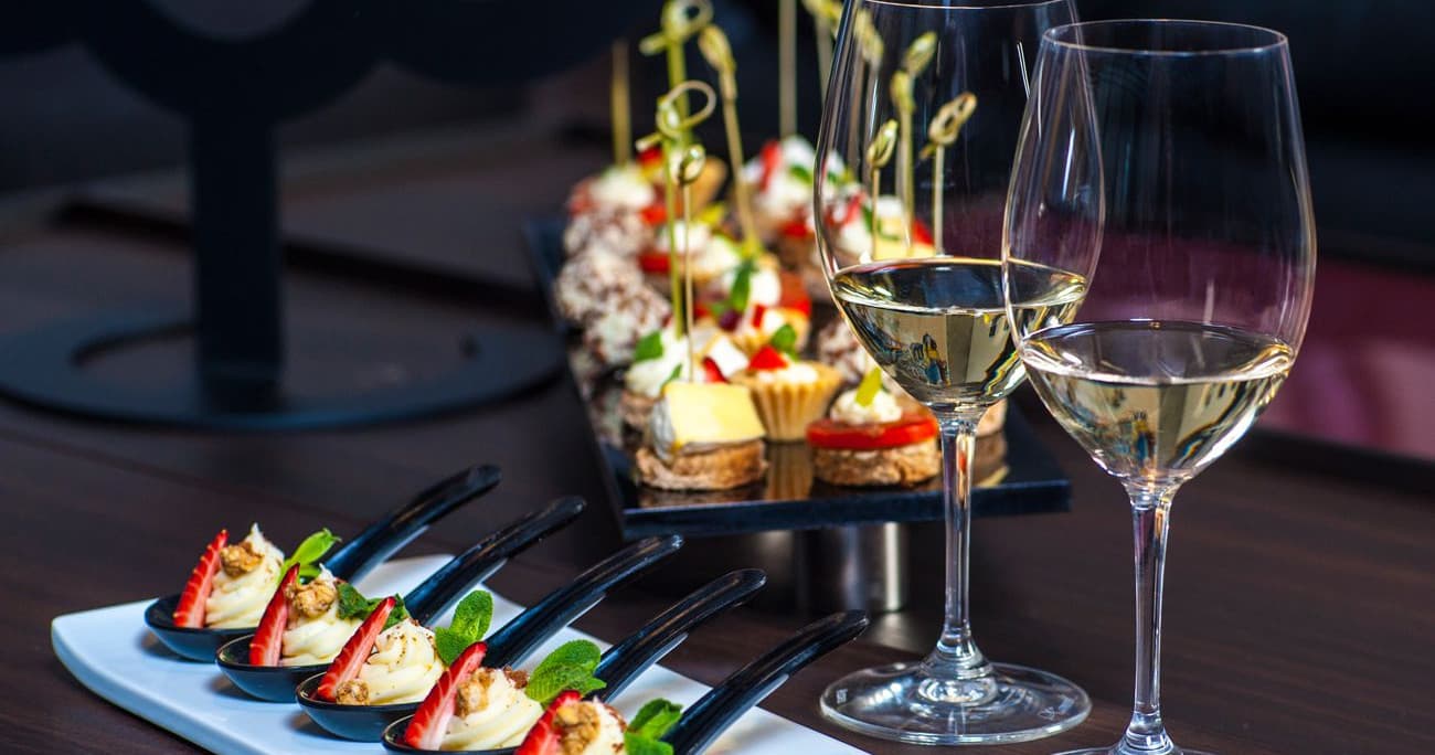 Wine, Dine, & Fly!