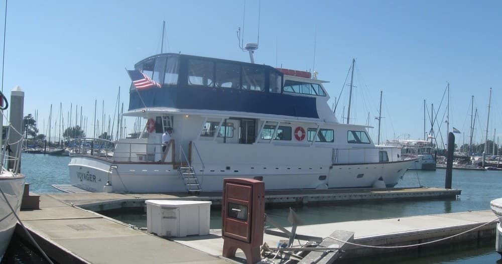 Water Activities & Compass Rose Yacht Charters: Memorial Scattering Cruise