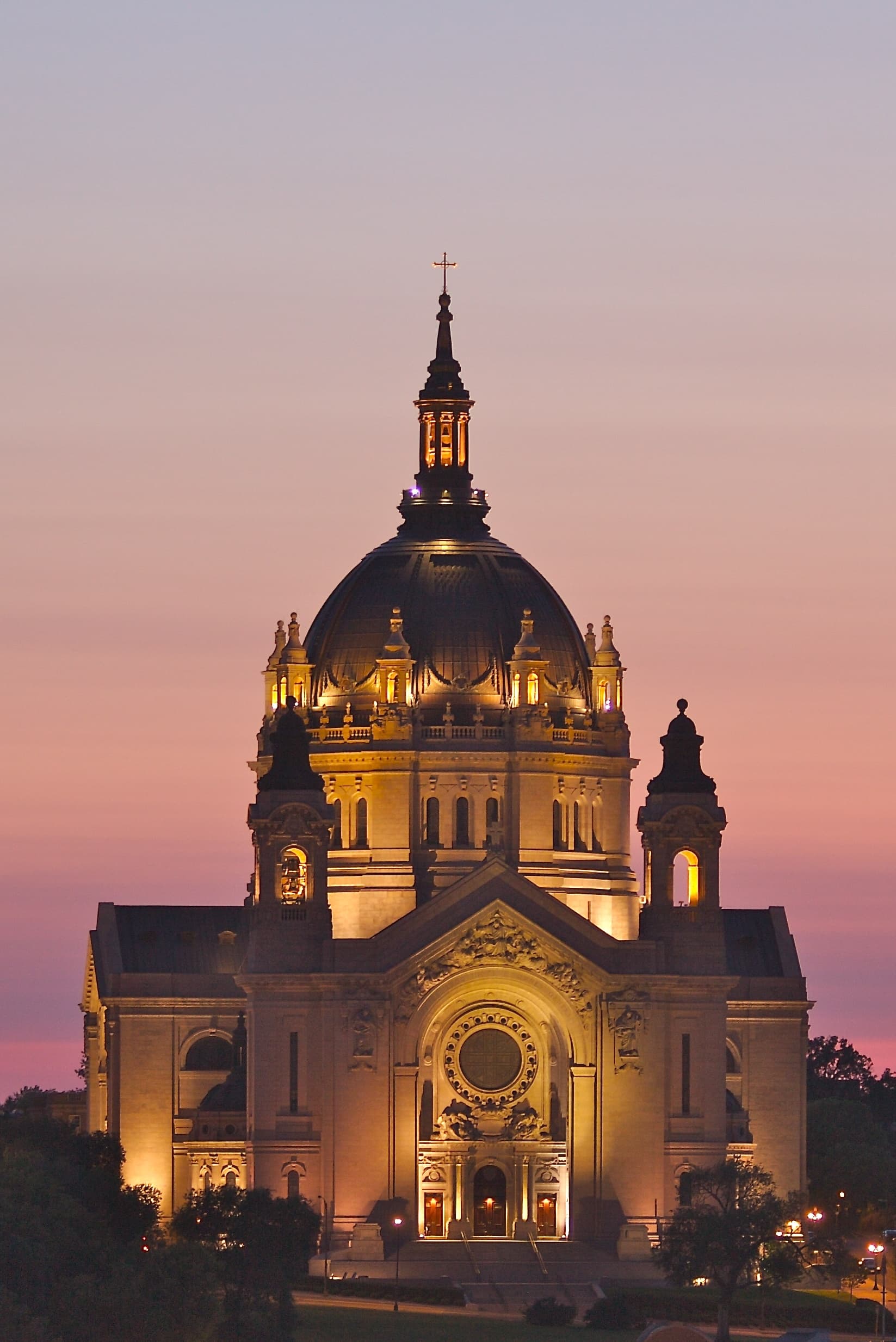 Inside St. Paul's Cathedral: Sunday's Best VIP Guided Tour in St. Paul photo 2