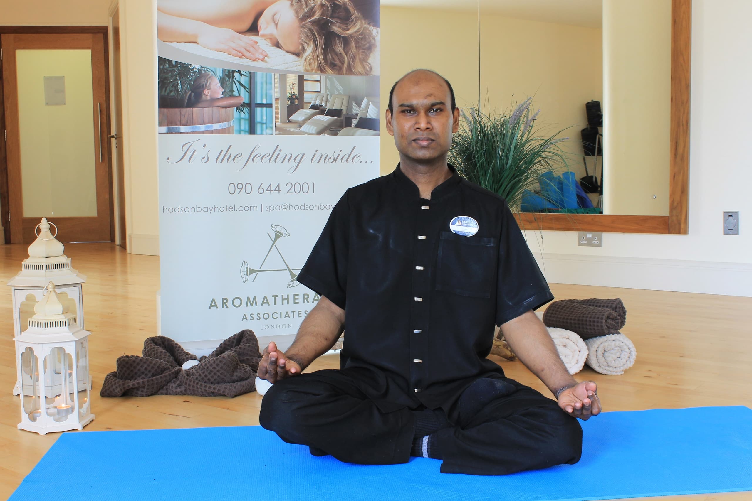 Yoga Retreat at Hodson Bay Hotel: Inner Peace & Flexibility
