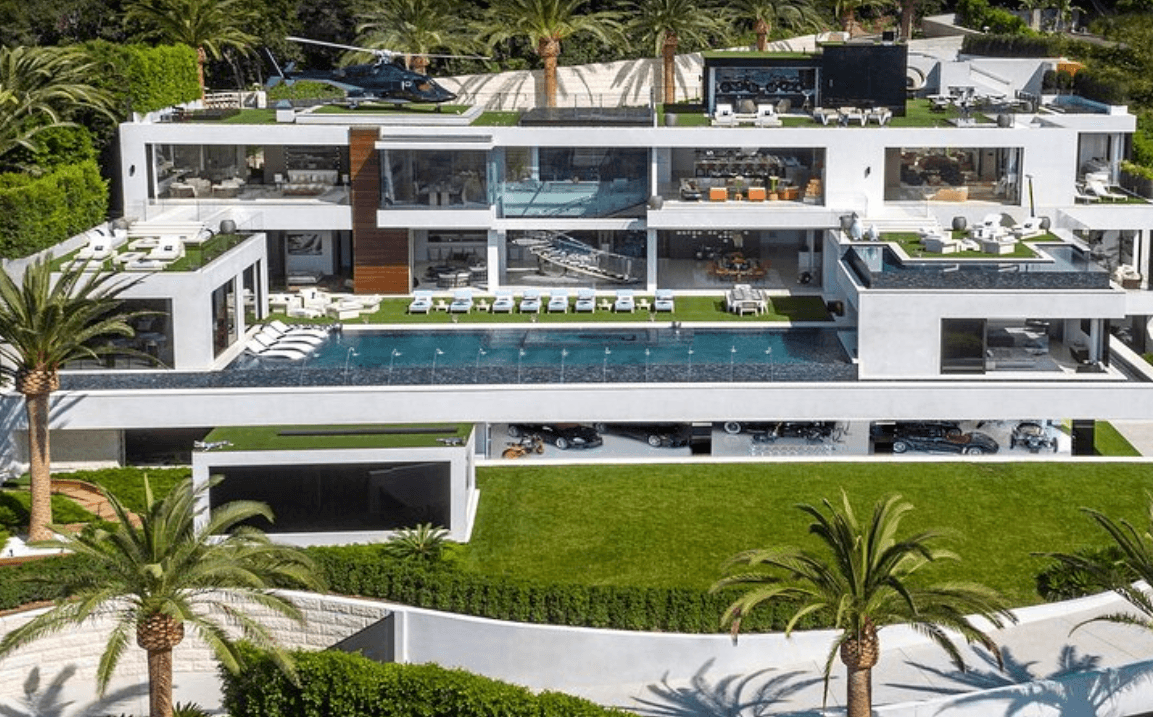 Celebrity Homes Helicopter Tour by Azure Helicopter Tours