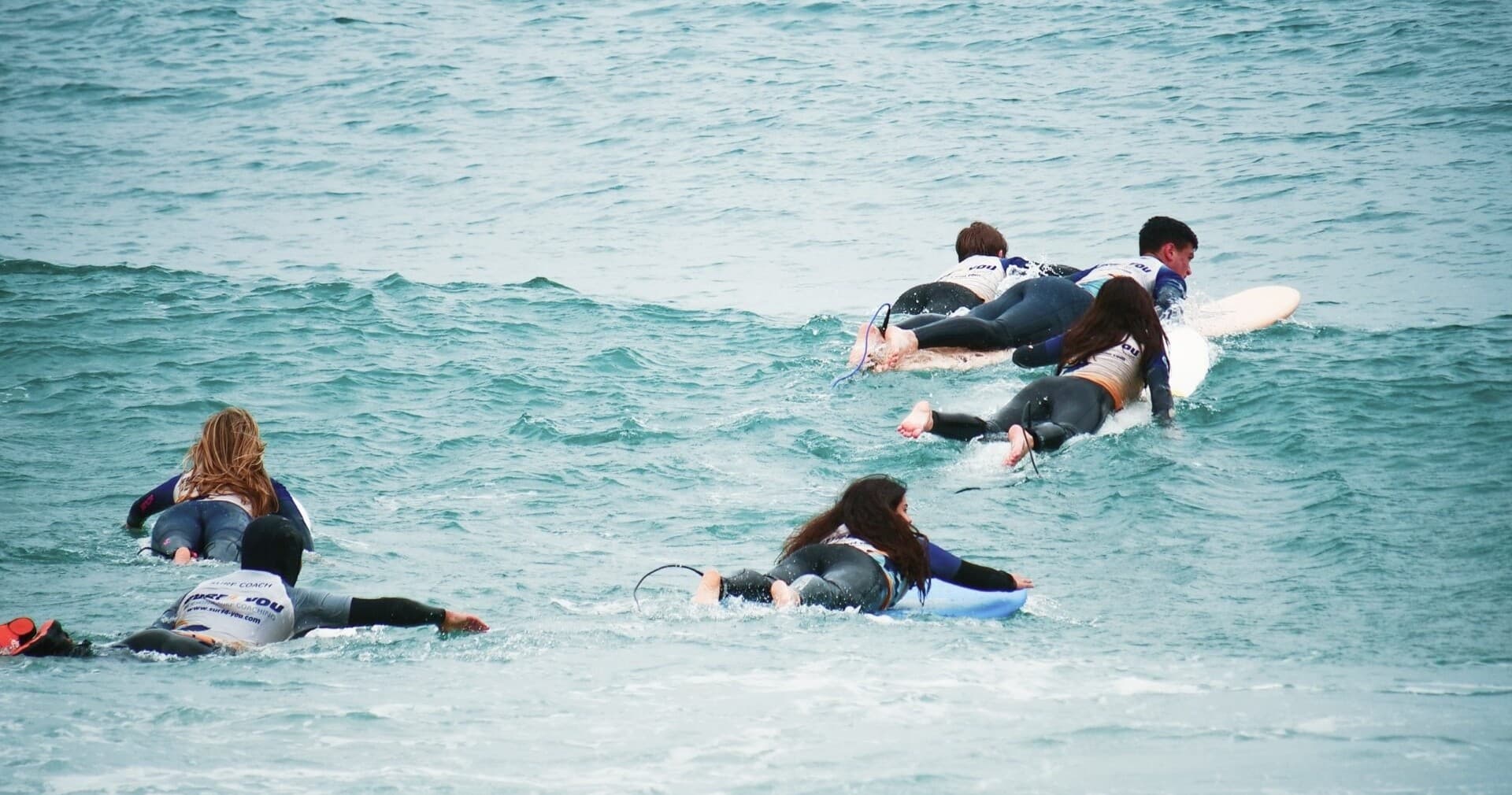Rent Surfboards and Wetsuits in Nazaré: Flexible Rentals for Every Surf Session photo 1