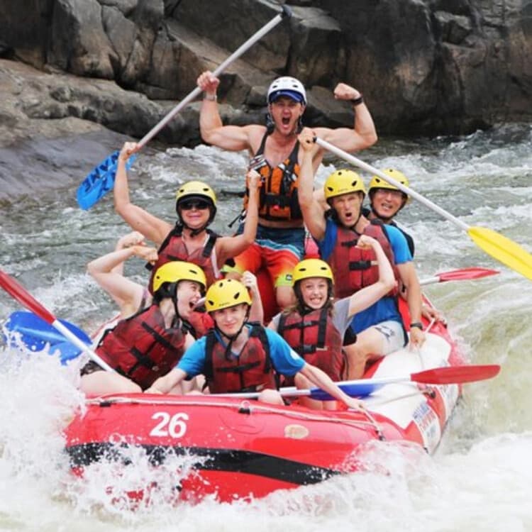 Tully River Whitewater Rafting Day Trip from Cairns