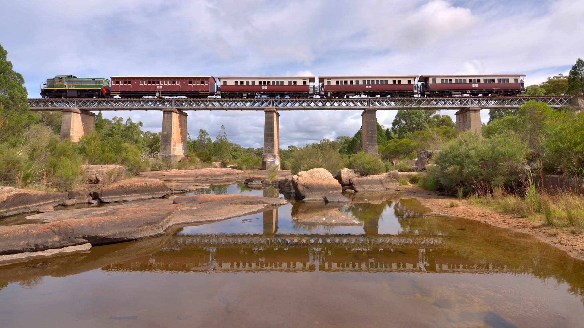 Downs Explorer: Warwick to Ballandean Heritage Train Through the Granite Belt