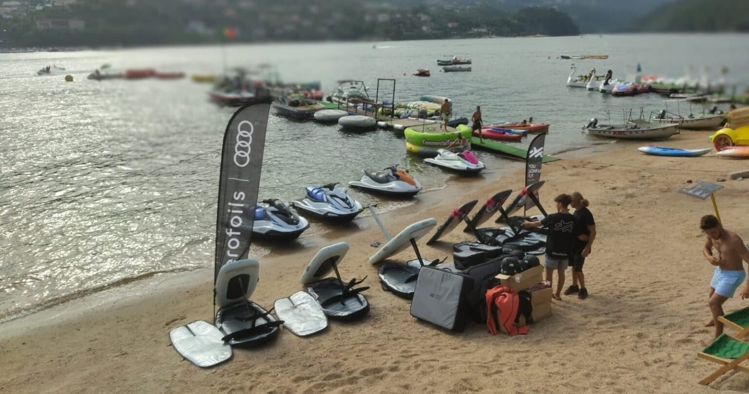E-Foil Adventures on Rio Douro with Sport Club do Porto