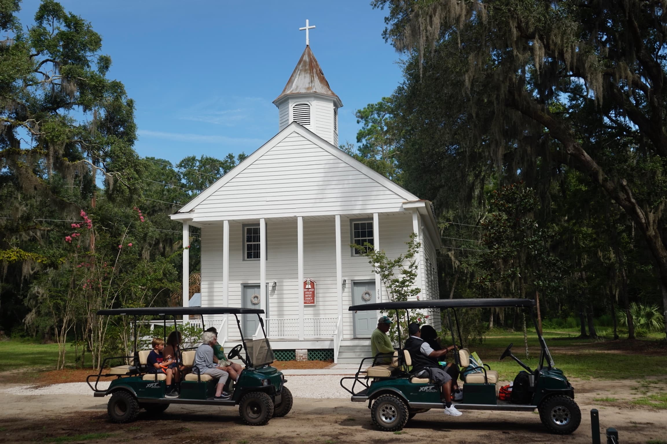 Discover Daufuskie Island: A Unique Gullah Heritage and Wildlife Tour from Hilton Head