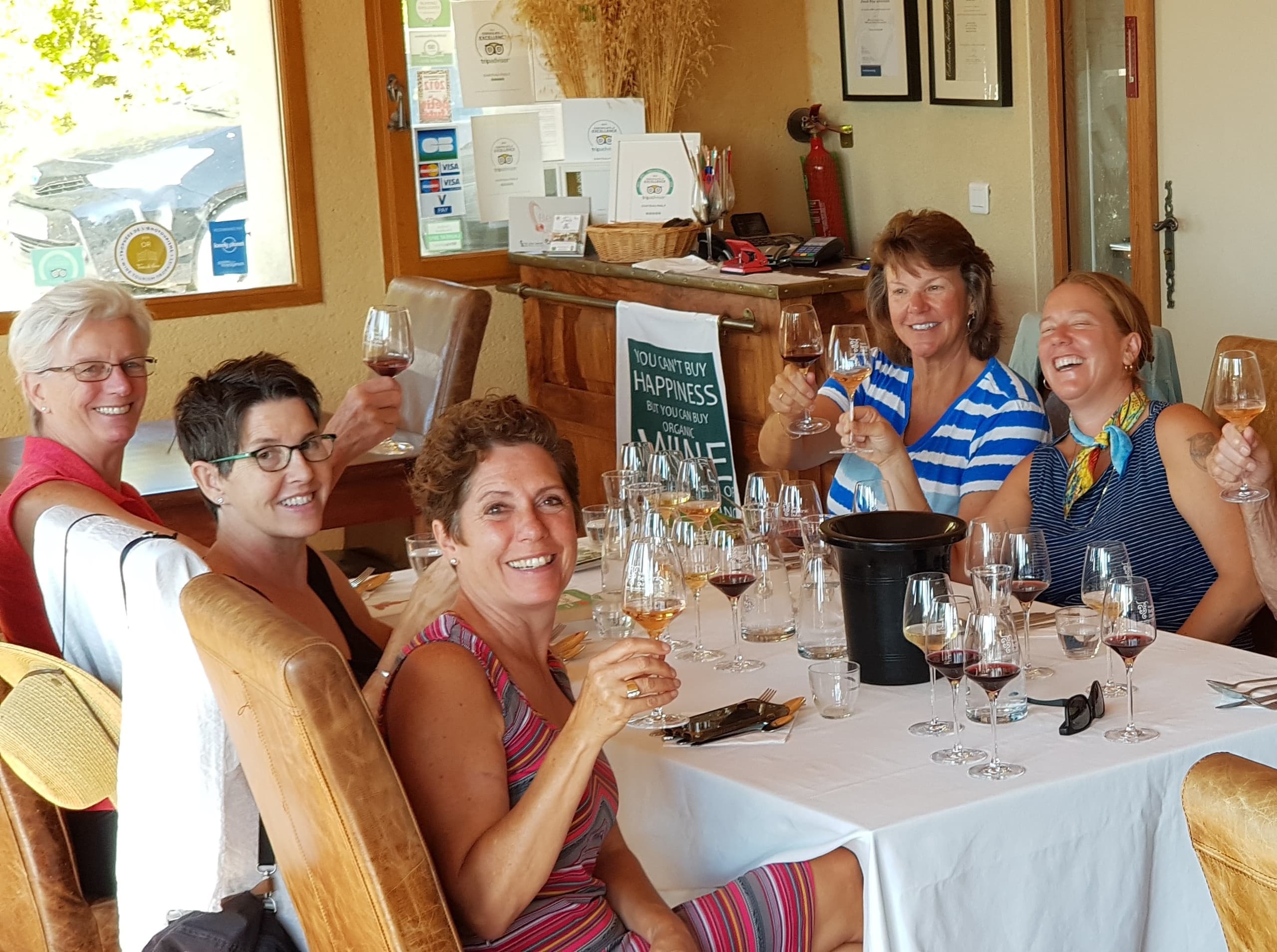 Explore Saussignac’s Vineyard Charm: One Day Wine Tour Adventure with Winemaking 101