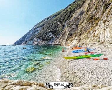Stand-Up Paddleboarding with Conero in Canoa e Sup in Numana