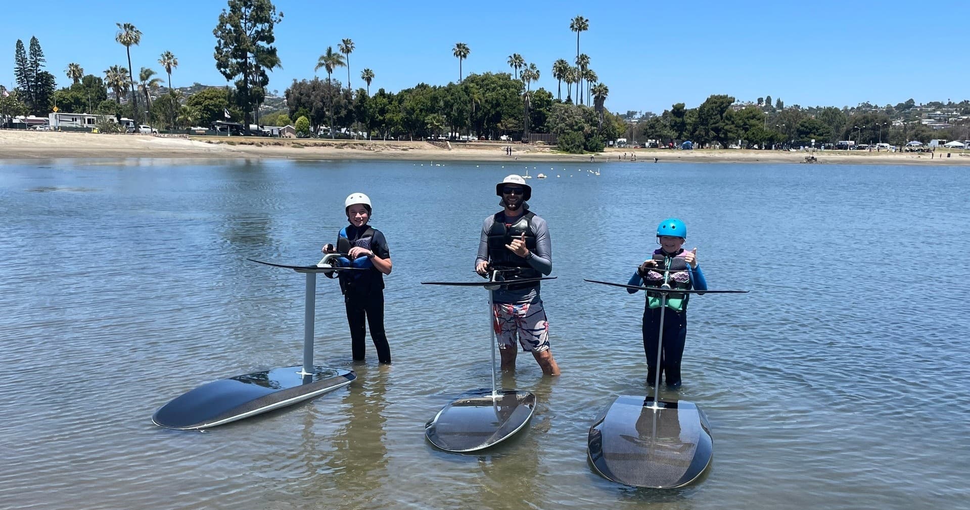 Glide Above Mission Bay: Discovery E-Foil Lesson in San Diego
