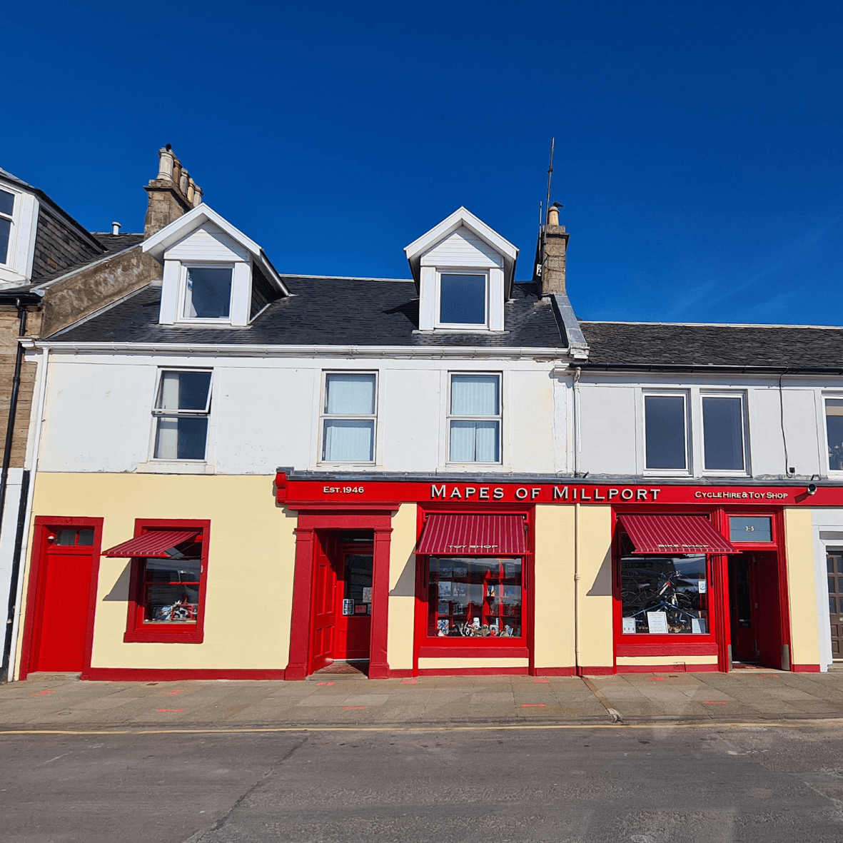Bike Adventures with Mapes of Millport in Isle of Cumbrae