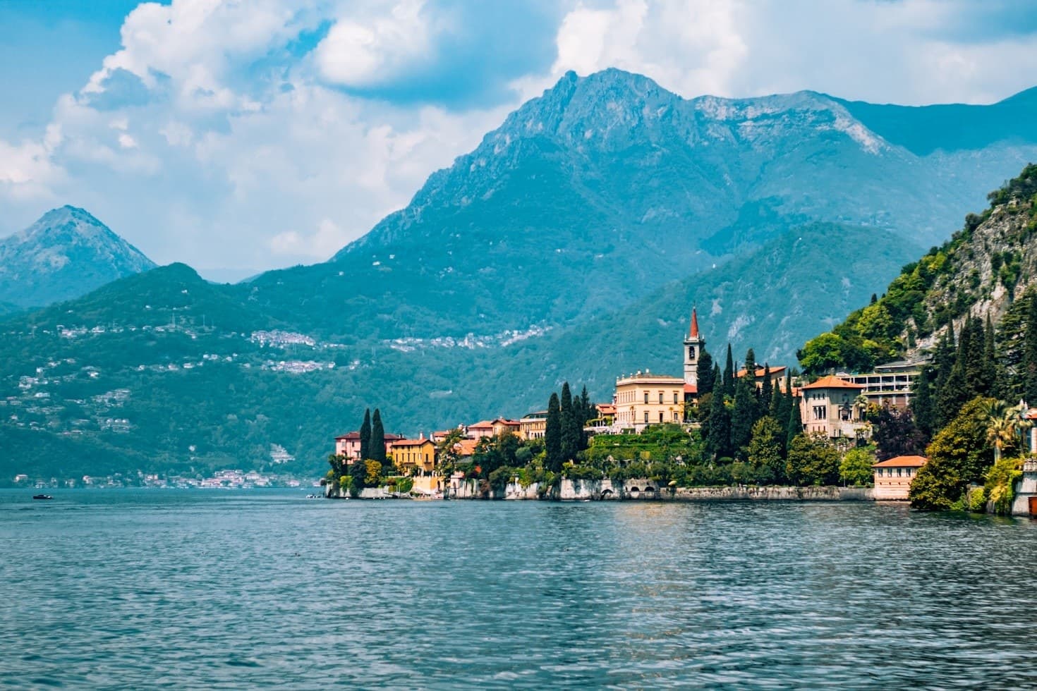 Half-Day Private Cruise of Lake Como: Villas, Swim Stops & Bellagio Lunch