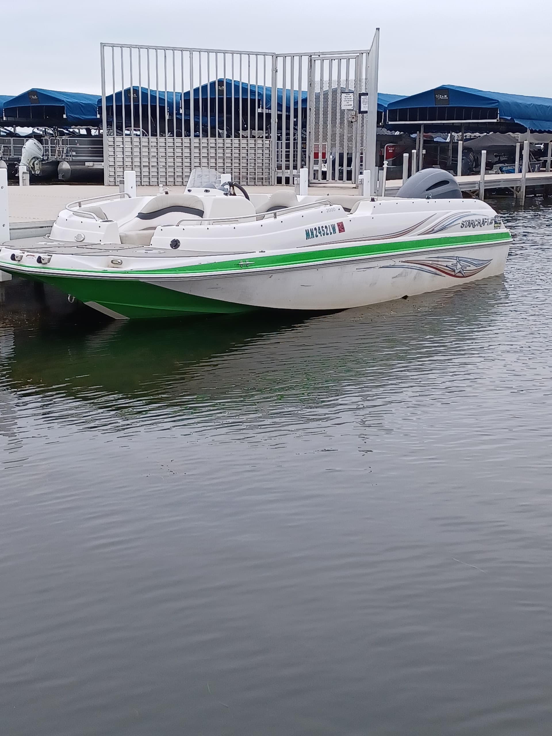Starcraft LTD 2000 Boat Rental in Detroit Lakes, MN
