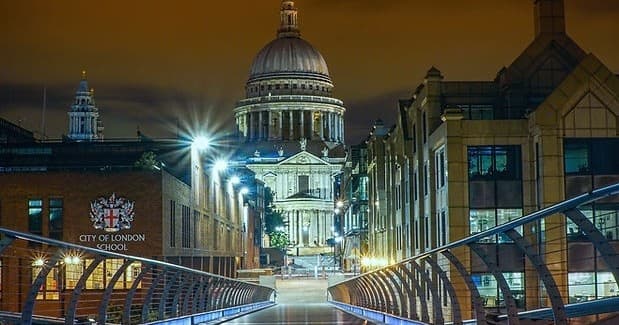 Historic Walking Tours in London with Passeggiate Londinesi