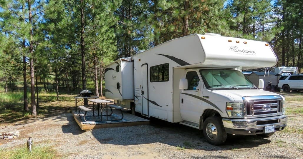 Family RV Getaway at Sunshine Houseboats & Marina