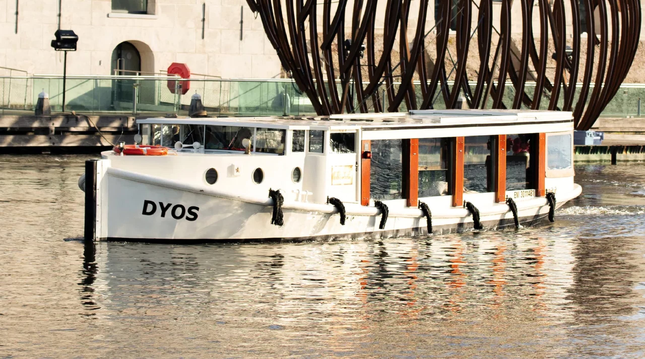 Private Amsterdam Canal Cruise: 60-Minute Social Cruise from Centraal Station