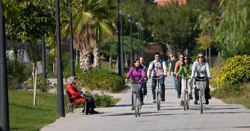 Explore Valencia by E-Bike: Full-Day Rental from Paseo de la Pechina