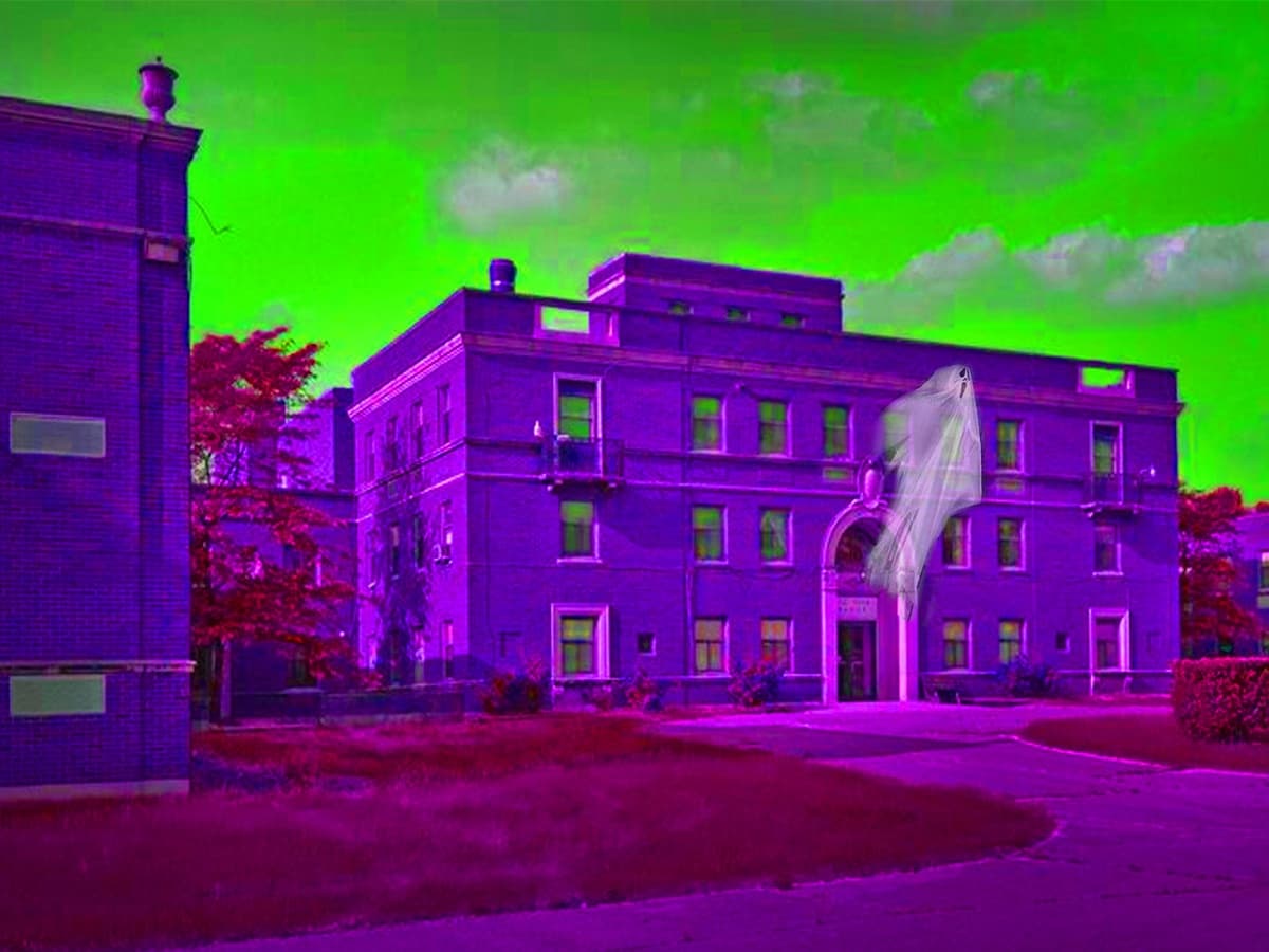 Explore Pennsylvania’s Haunted Hill View Manor: A Paranormal Adventure in New Castle