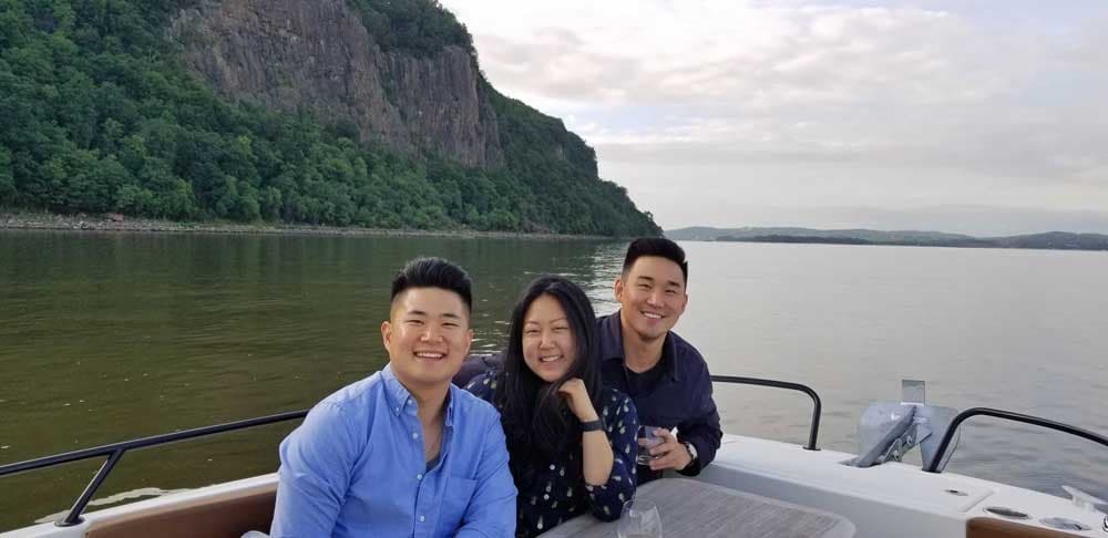 River Powerboat Tour with Nyack Boat Charter in Nyack