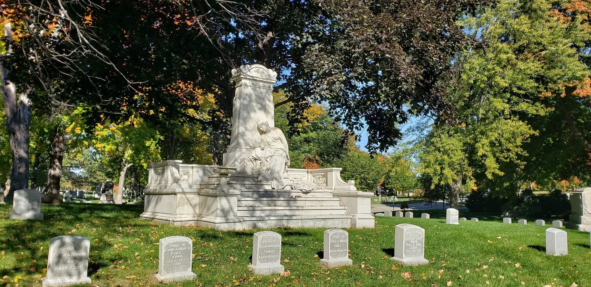 Beer Barons and Old Oaks: Forest Home Cemetery Brewing History Tour