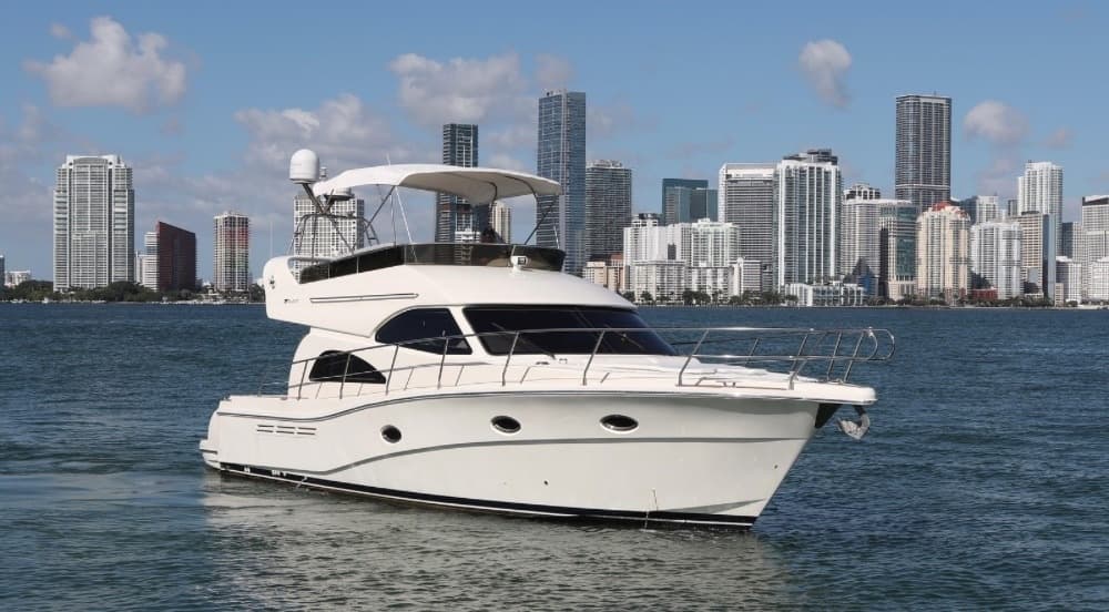 Luxury Yacht Charter in Biscayne Bay with 48 Rodman