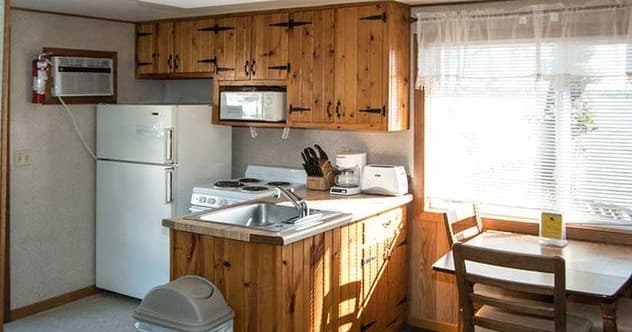Cabin 9: Simple Lakeside Cabin on Roberds Lake Near Faribault