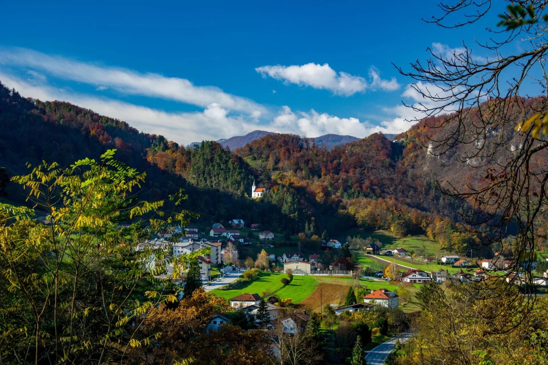 Healing Springs Walk and Cultural Hike near Laško