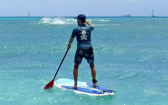 Semi-Private SUP Lessons with Ty Gurney Surf School in Honolulu