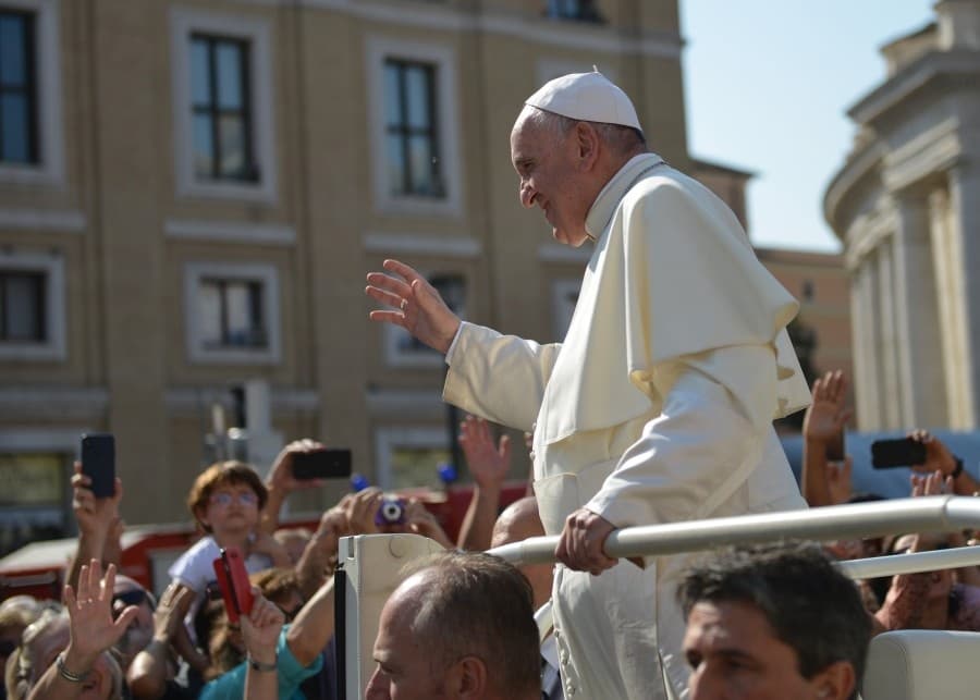 Cultural & Spiritual Tours: The Papal Audience Experience in Vatican City
