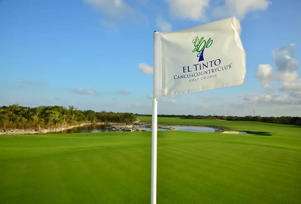 Golf & Lifestyle at El Tinto Golf Course in Cancun