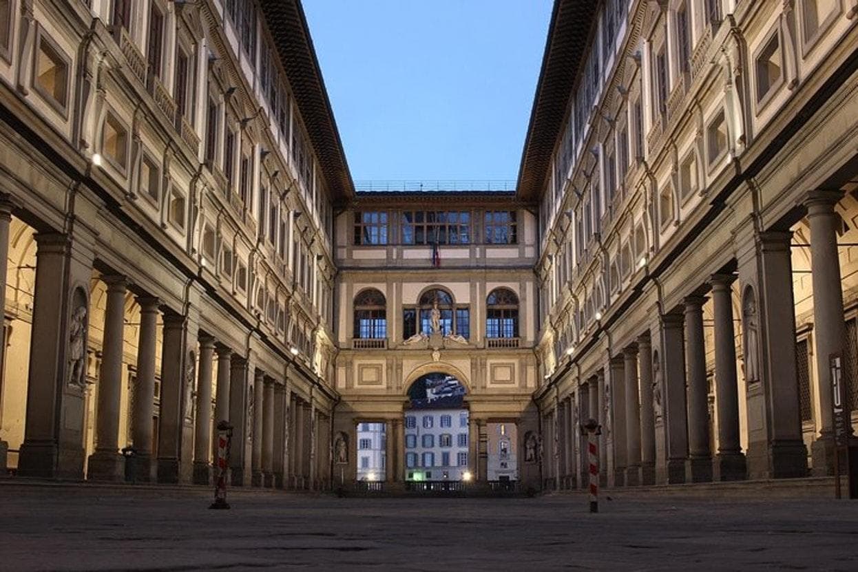 Uffizi Gallery Morning Tour with Hidden Experiences