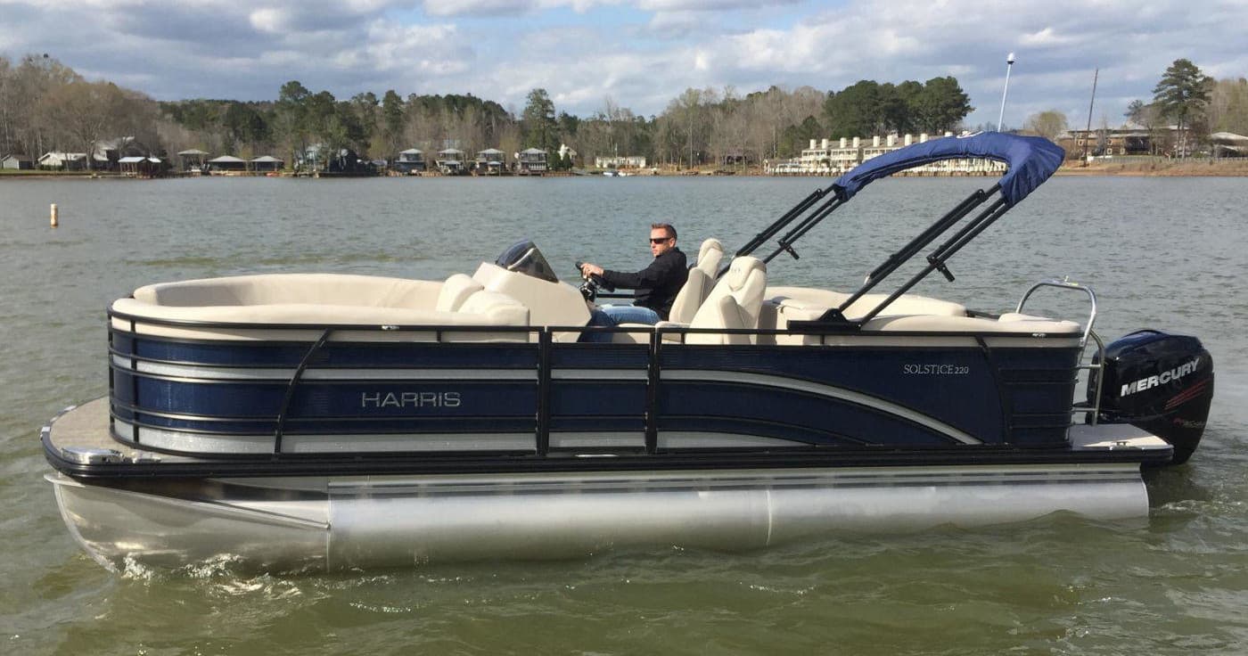 Off the Chain Pontoon Rentals fleet