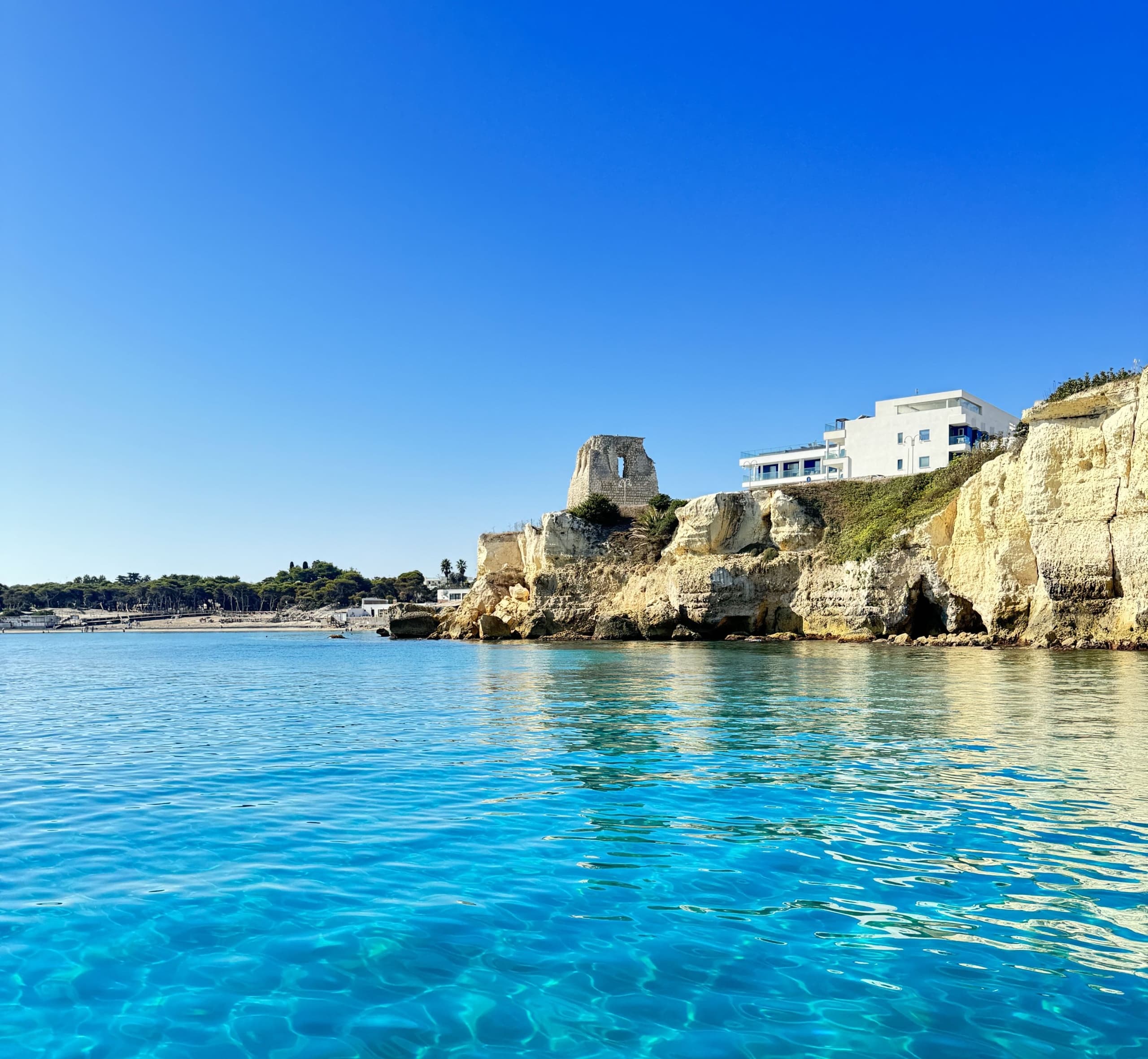 Coastal Caves & Sea Stacks: 2.5-Hour Private Boat Tour from San Foca to Sant'Andrea
