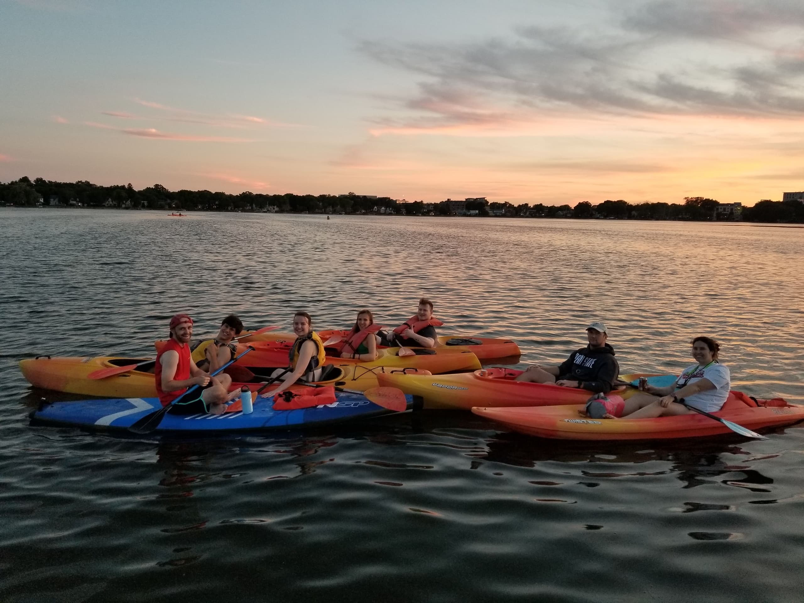 Large Group Paddle Rentals in Madison, WI - Two Hours