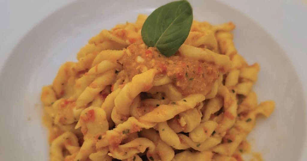 Sicilian Pasta Workshop & Market Tour with Siciliandays