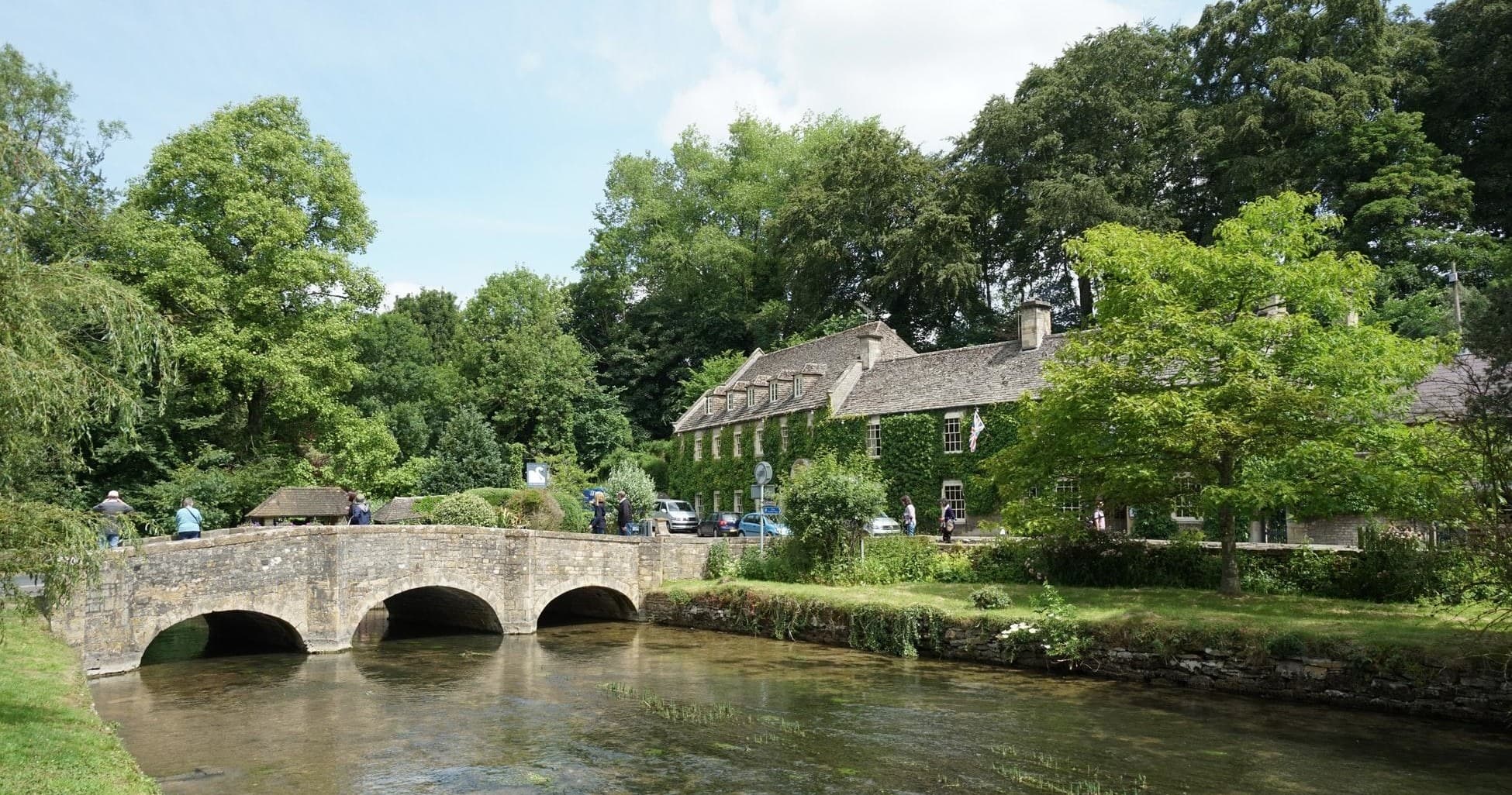 Historic Cotswolds Tour with Bespoke England Tours