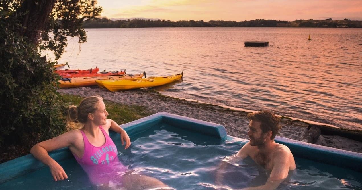 Starlight Gourmet Kayak Tour on Lake Rotoiti — Glow-Worm Cave & Manupirua Hot Pools