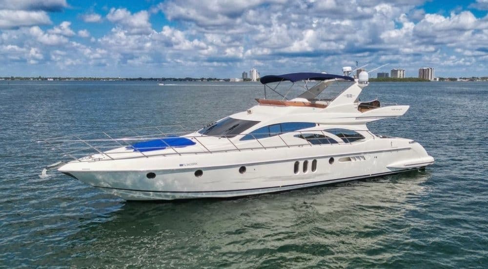 Luxury Yacht Charters on Biscayne Bay with 100 Miami Luxury Rentals