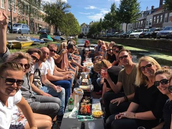 Water-Activities: Luxe Borrel Boot in The Hague