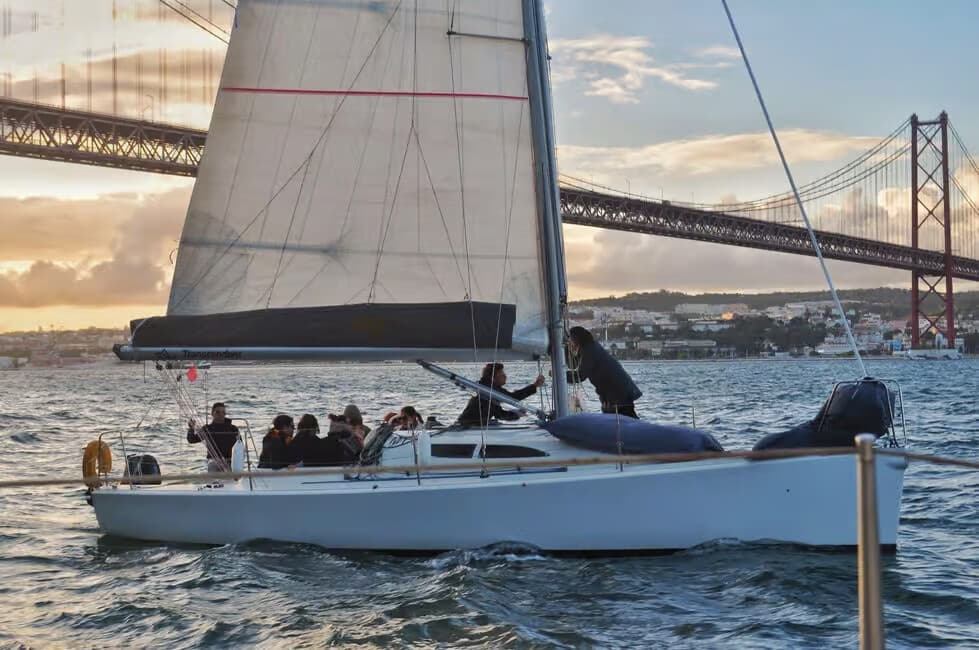 Sail Lisbon’s Tagus: Private 2-Hour RSailing Tour with Vinho Verde photo 1
