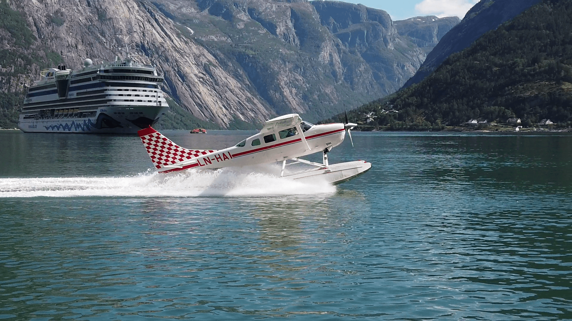 Fjord & Glacier Flightseeing in Eidfjord with Scandinavian Seaplanes