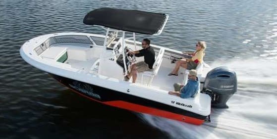 Explore Gilford’s Waters on a 20' Wellcraft Center Console