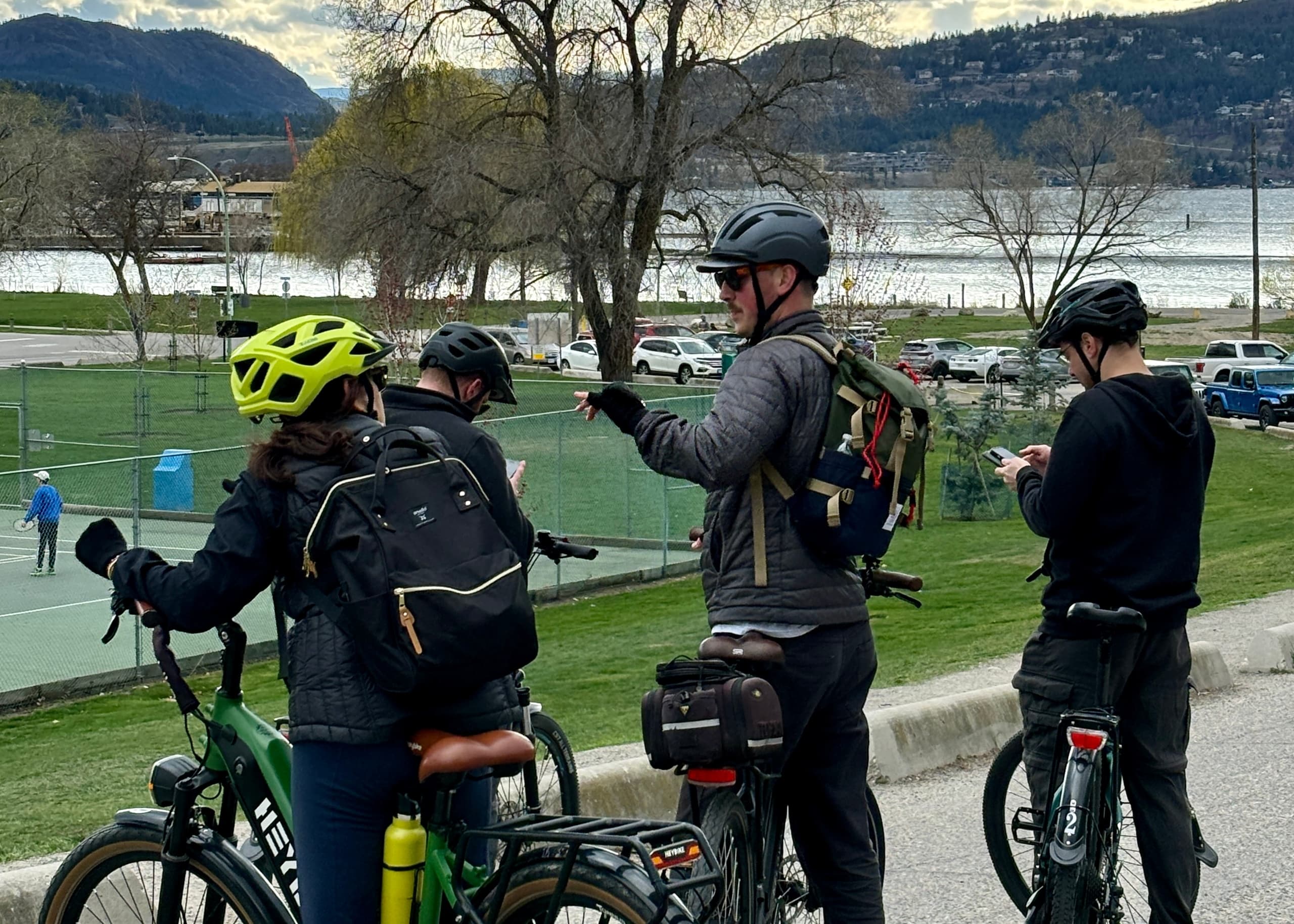 Kelowna E-Bike Rental by Lakeside Eco-Sports: Scenic City Ride