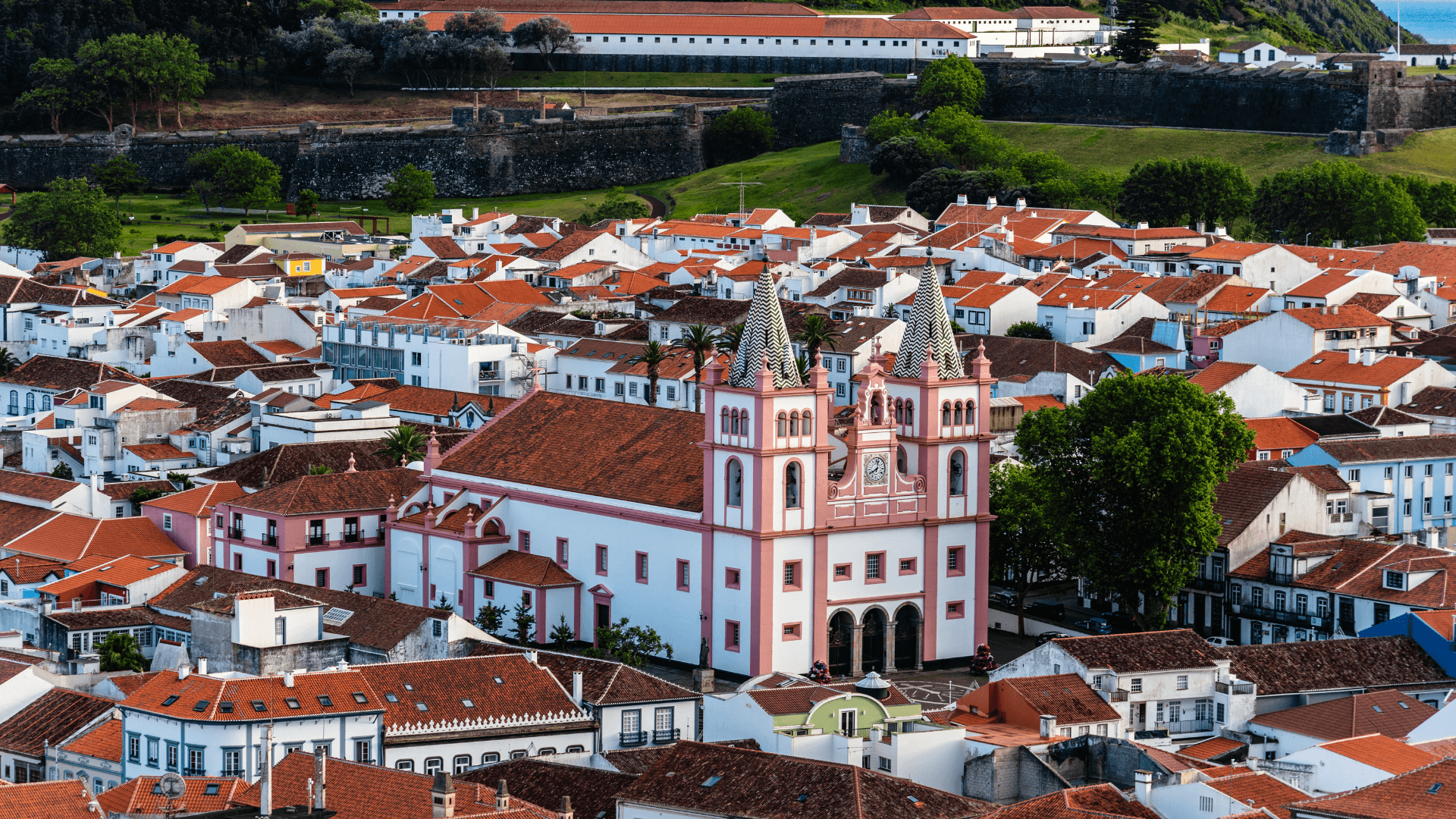 Angra do Heroísmo Walking Tour & Degustação: Cathedral, Palace and Pastelaria Tasting photo 1