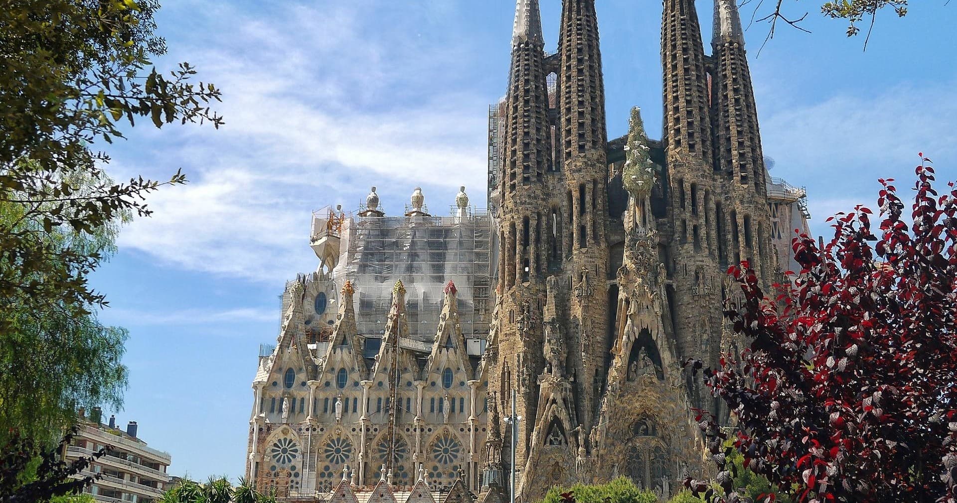 Guided Tour of the Sagrada Familia with Tower Access by Iberian Events S.L