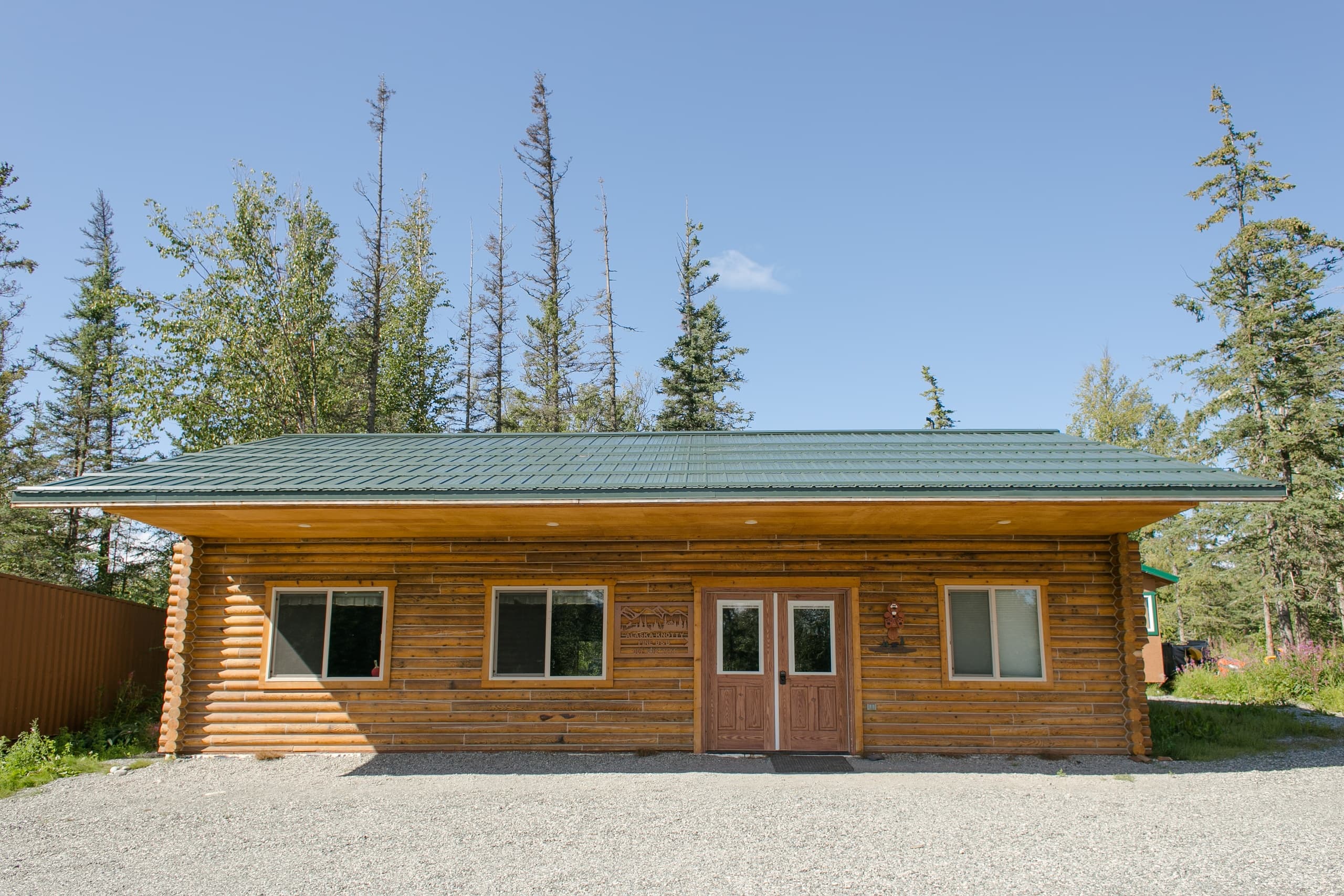 Birch Bungalow Stay at Alaska Knotty Pine B&B in Palmer