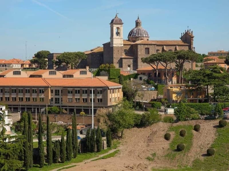 Luxury Travel Guide: Private Transfer from Rome to Viterbo with Discovery Guided Tours